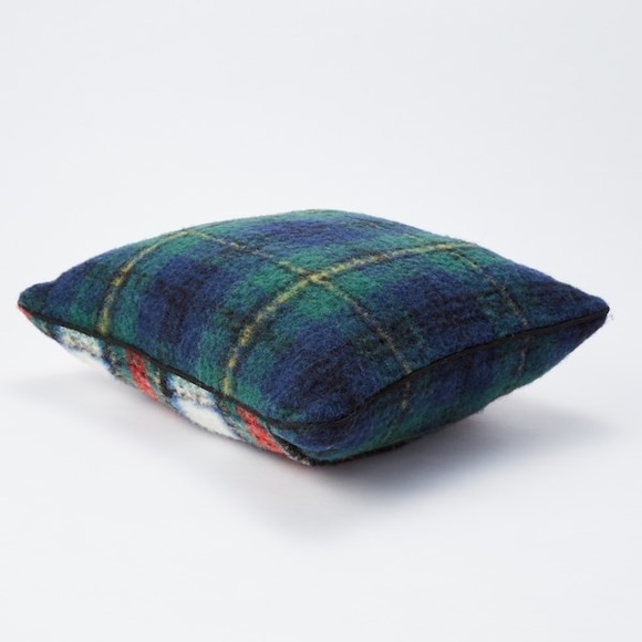 JW Anderson Wool Plaid Cushion Uniqlo - Picture 8 of 10